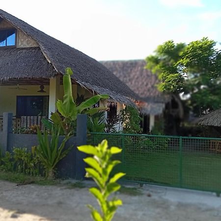 Weeroona Huts Homestay Pacifico San Isidro  Eksteriør billede